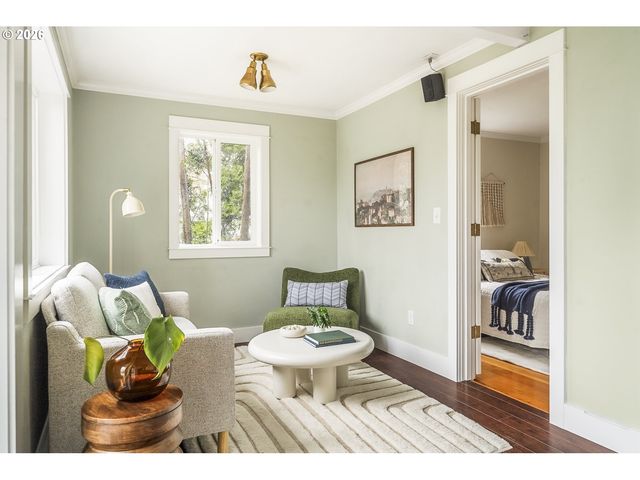 4525 Se MALDEN Dr, Portland, OR 97206