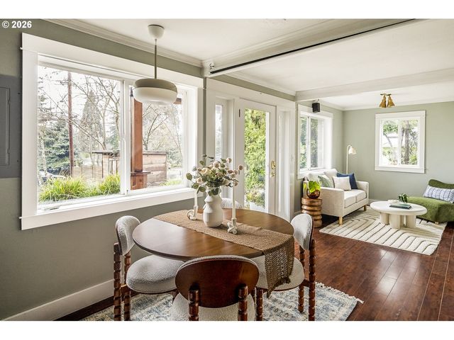 4525 Se MALDEN Dr, Portland, OR 97206