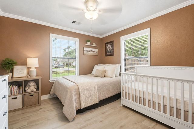 1114 Bobby Street, Pearland, TX 77581