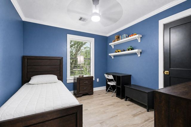 1114 Bobby Street, Pearland, TX 77581