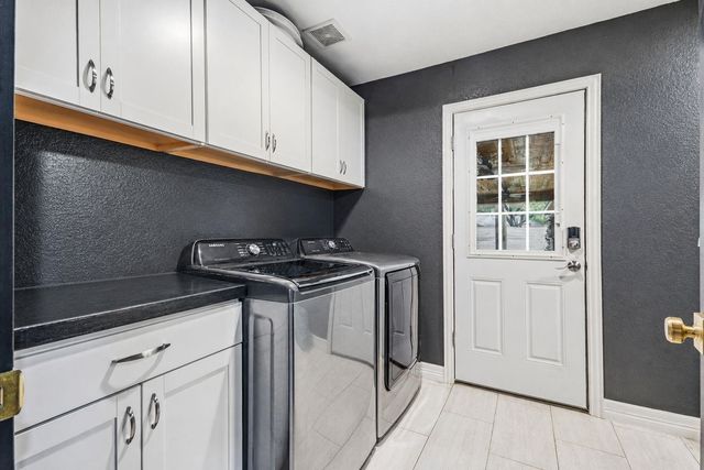 1114 Bobby Street, Pearland, TX 77581