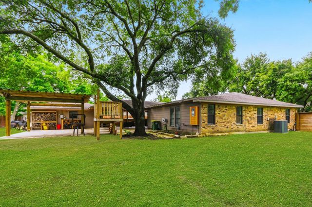 1114 Bobby Street, Pearland, TX 77581