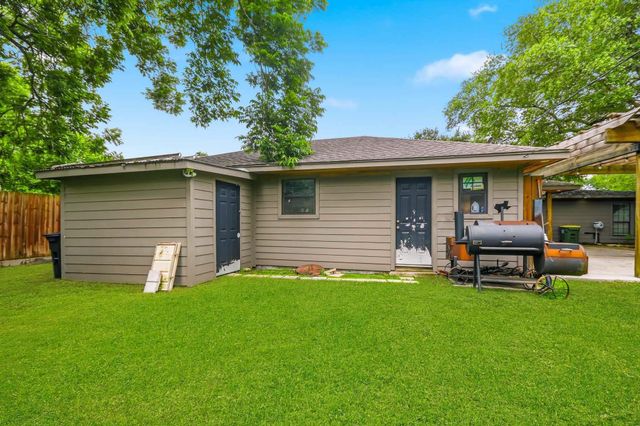 1114 Bobby Street, Pearland, TX 77581