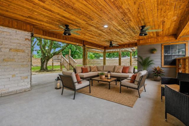 1114 Bobby Street, Pearland, TX 77581