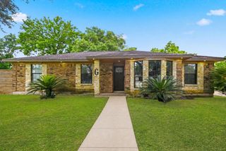 1114 Bobby Street, Pearland, TX 77581