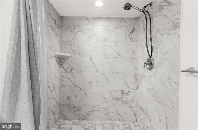 201 HANCE AVE, Linthicum Heights, MD 21090