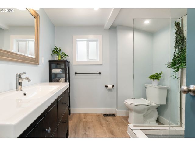 5531 Se GLADSTONE St, Portland, OR 97206