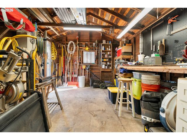 5531 Se GLADSTONE St, Portland, OR 97206