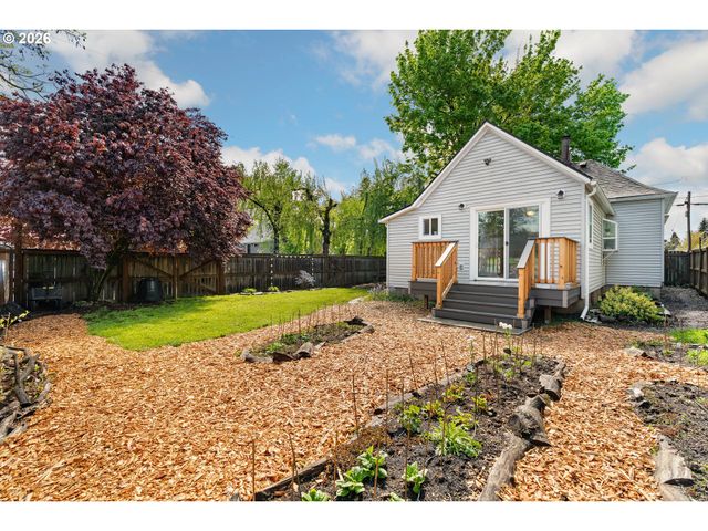 5531 Se GLADSTONE St, Portland, OR 97206