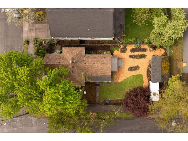 5531 Se GLADSTONE St, Portland, OR 97206