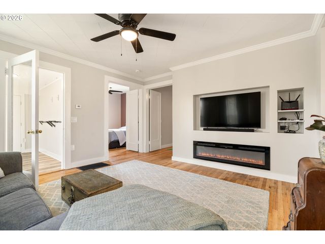 5531 Se GLADSTONE St, Portland, OR 97206