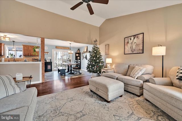 122 WITMER RD, Reinholds, PA 17569