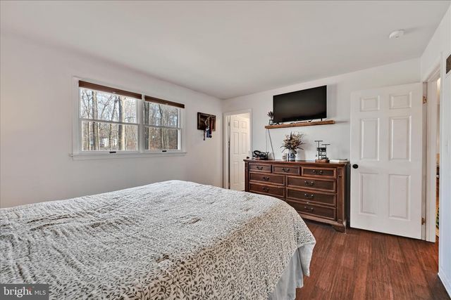 122 WITMER RD, Reinholds, PA 17569