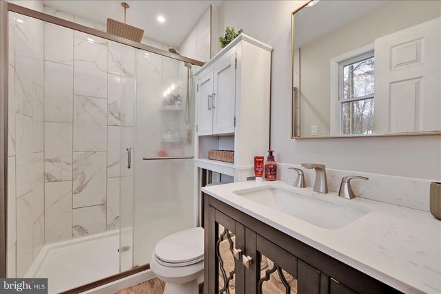 122 WITMER RD, Reinholds, PA 17569