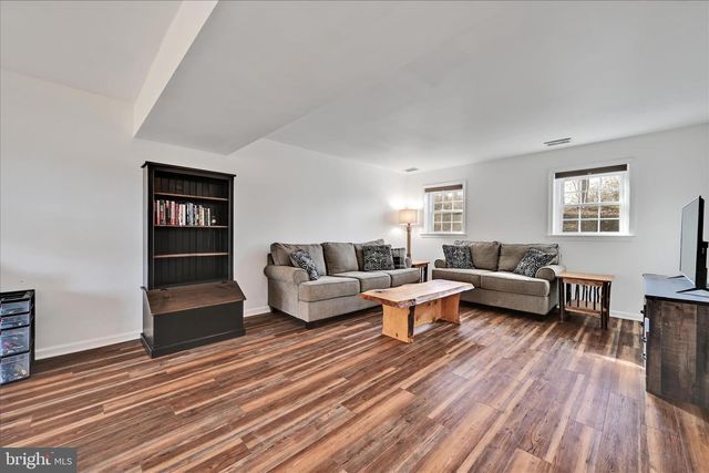 122 WITMER RD, Reinholds, PA 17569