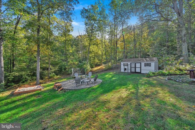 122 WITMER RD, Reinholds, PA 17569