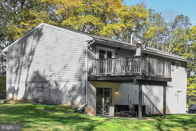 122 WITMER RD, Reinholds, PA 17569