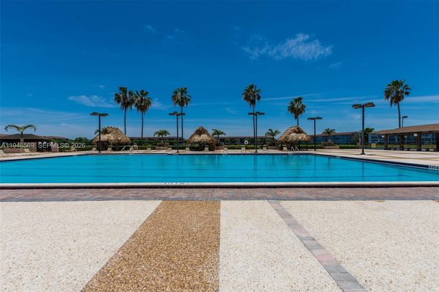 12600 SW 5th Ct 212L, Pembroke Pines, FL 33027