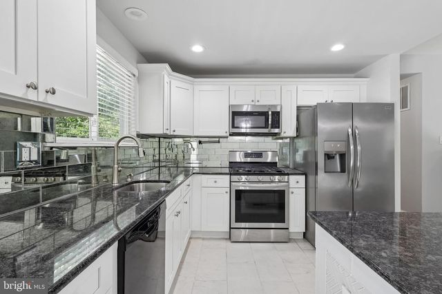 22 YALE RD, Atco, NJ 08004