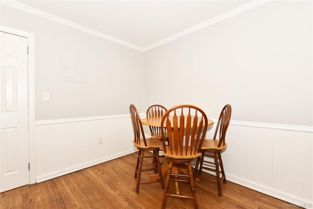 370 W Broadway 4Y, Long Beach, NY 11561