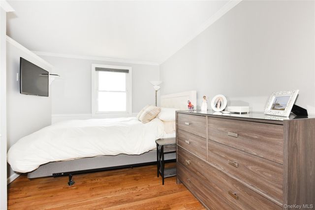 370 W Broadway 4Y, Long Beach, NY 11561
