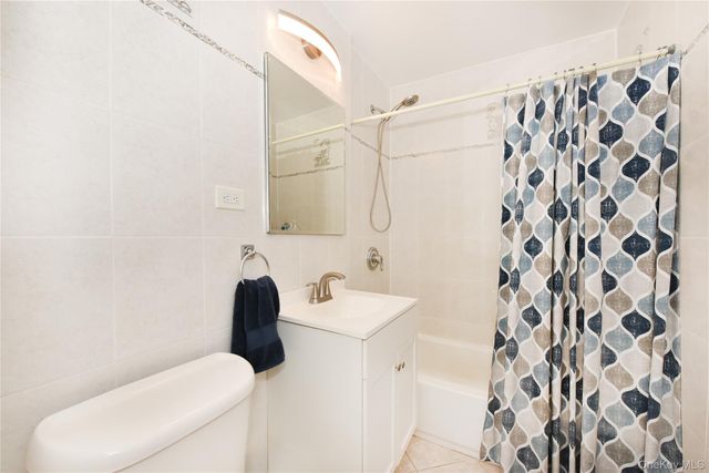 370 W Broadway 4Y, Long Beach, NY 11561