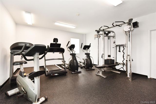 370 W Broadway 4Y, Long Beach, NY 11561