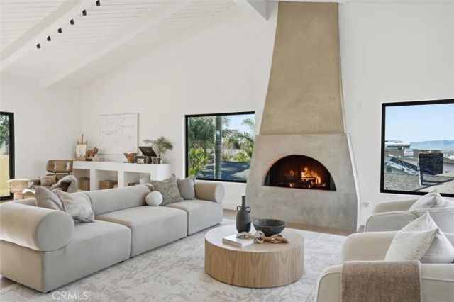 8140 calabar Avenue, Playa Del Rey, CA 90293