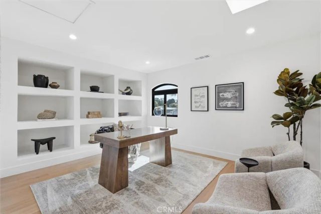 8140 calabar Avenue, Playa Del Rey, CA 90293