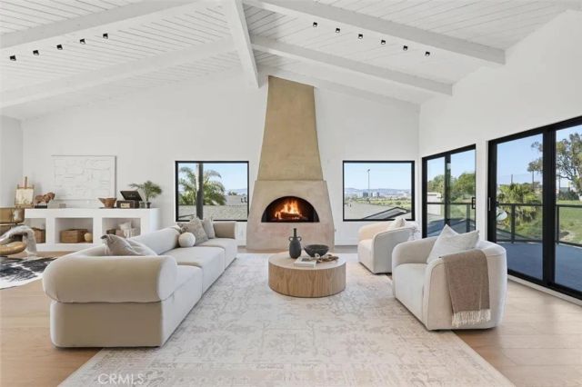 8140 calabar Avenue, Playa Del Rey, CA 90293