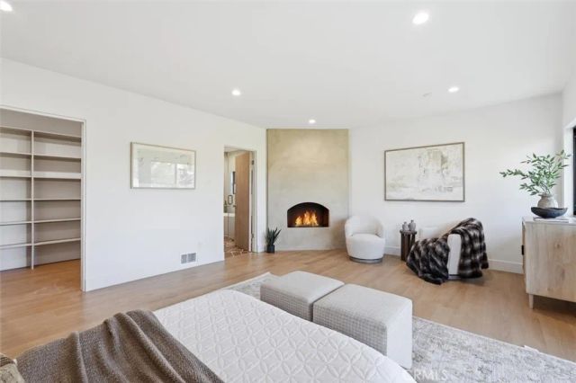 8140 calabar Avenue, Playa Del Rey, CA 90293