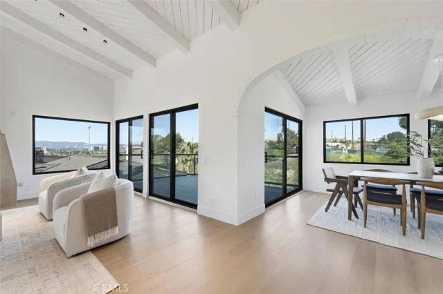 8140 calabar Avenue, Playa Del Rey, CA 90293