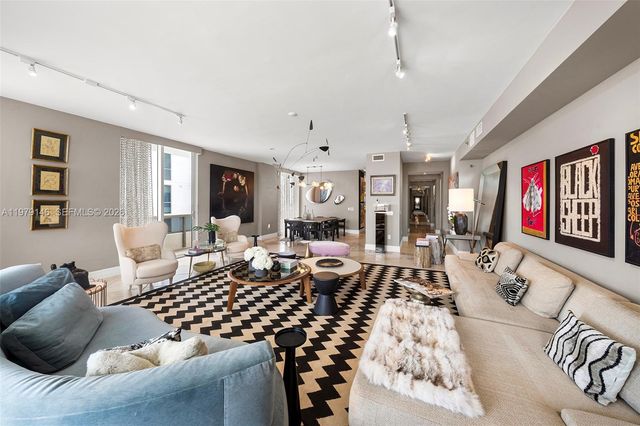 5801 Collins Ave 1600, Miami Beach, FL 33140