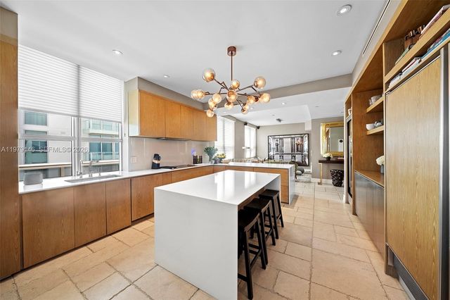 5801 Collins Ave 1600, Miami Beach, FL 33140