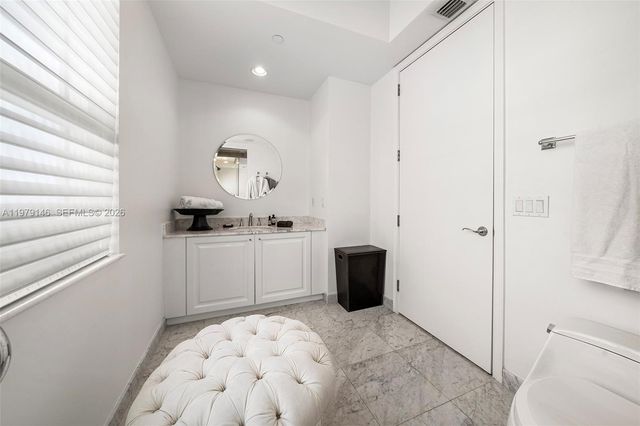 5801 Collins Ave 1600, Miami Beach, FL 33140