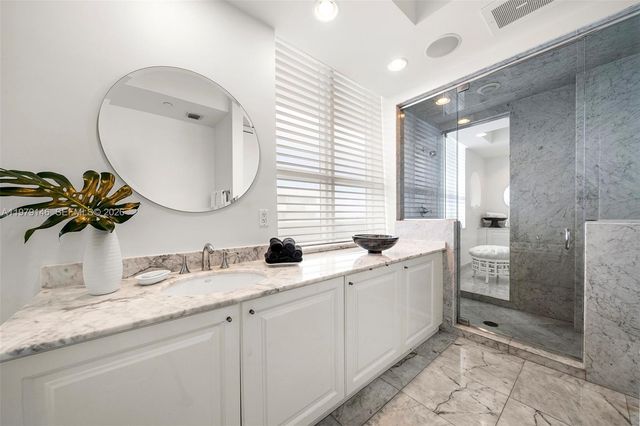 5801 Collins Ave 1600, Miami Beach, FL 33140