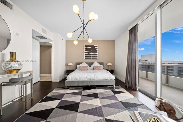 5801 Collins Ave 1600, Miami Beach, FL 33140