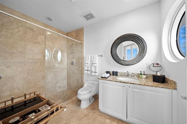 5801 Collins Ave 1600, Miami Beach, FL 33140