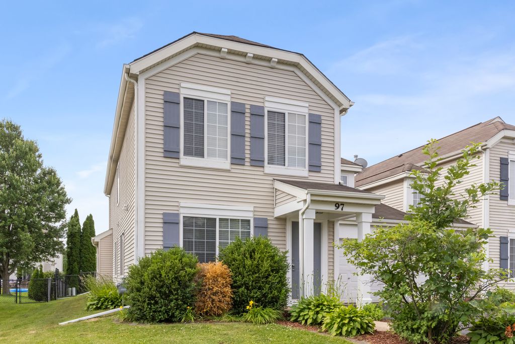 97 W Amberley Drive, Round Lake, IL 60073