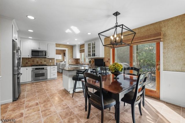 11 Merlin Pl, Montville Twp., NJ 07058