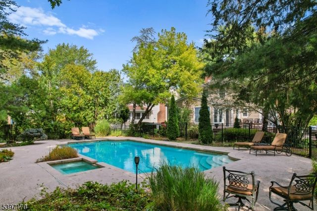 11 Merlin Pl, Montville Twp., NJ 07058