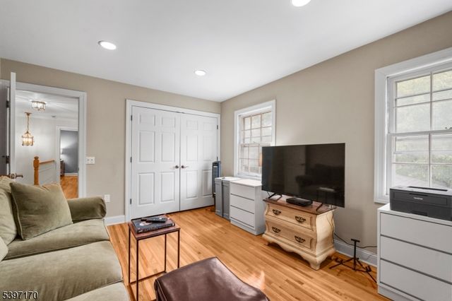 11 Merlin Pl, Montville Twp., NJ 07058