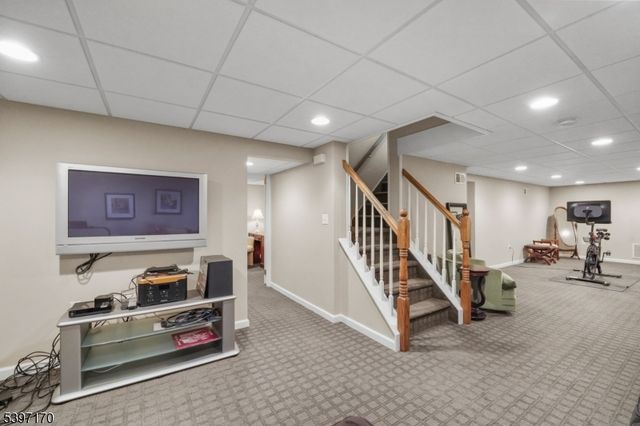 11 Merlin Pl, Montville Twp., NJ 07058