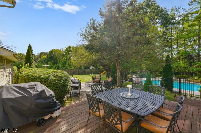 11 Merlin Pl, Montville Twp., NJ 07058