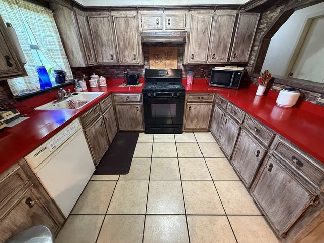 4324 W Park Row Boulevard, Corsicana, TX 75110