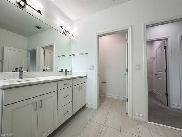 7509 Carnegie WAY, Naples, FL 34119