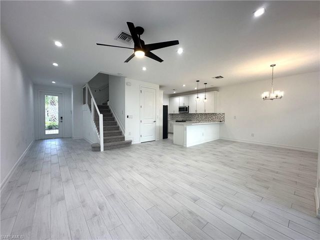 7509 Carnegie WAY, Naples, FL 34119