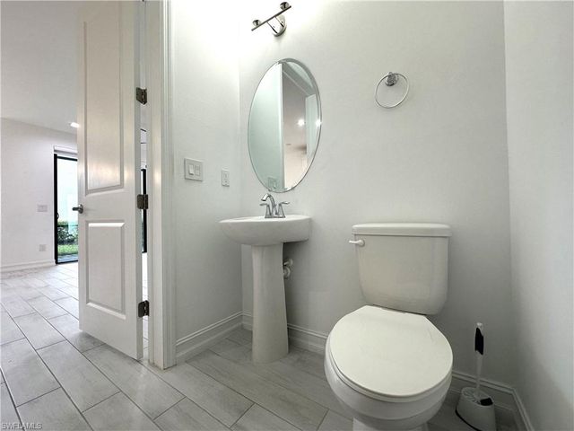 7509 Carnegie WAY, Naples, FL 34119