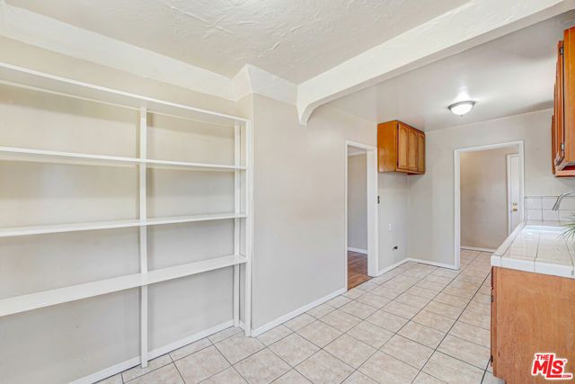 9136 S Harvard Boulevard, Los Angeles, CA 90047