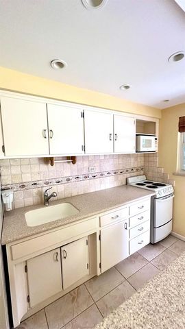414 Seasage Drive 0030, Delray Beach, FL 33483